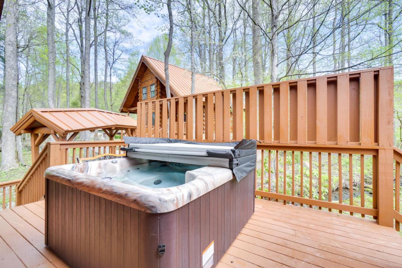 Lovely Gatlinburg Cabin With Private Hot Tub! Dış mekan fotoğraf
